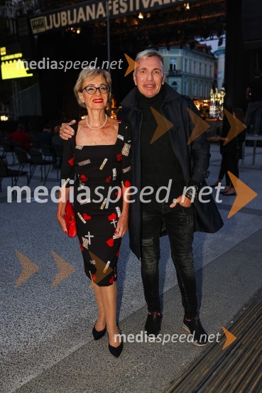  Metka  Premerl, slavistka;   Igor  Jelen-Iggy, koreograf, lastnik plesnega centra IgenTenorist in skladatelj José Cura z gosti, Festival Ljubljana 2021