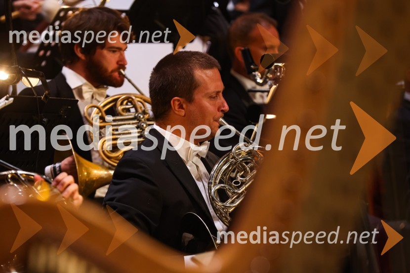 Tenorist in skladatelj José Cura z gosti, Festival Ljubljana 2021