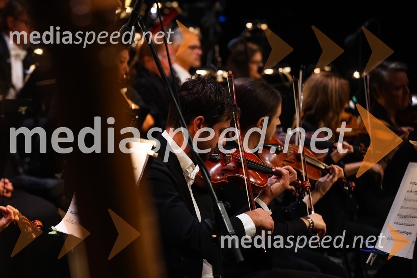 Tenorist in skladatelj José Cura z gosti, Festival Ljubljana 2021