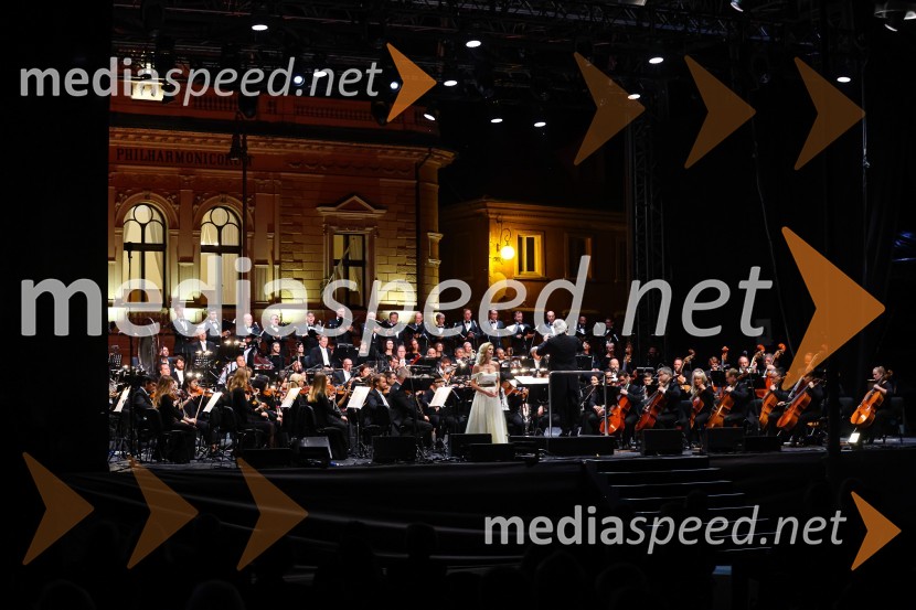 Tenorist in skladatelj José Cura z gosti, Festival Ljubljana 2021