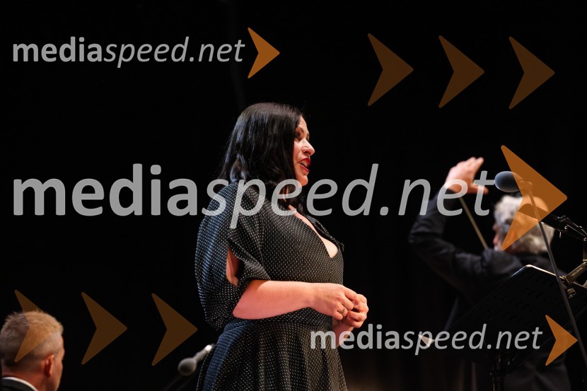  Nuška Drašček, pevkaTenorist in skladatelj José Cura z gosti, Festival Ljubljana 2021