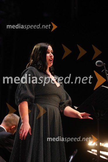  Nuška Drašček, pevkaTenorist in skladatelj José Cura z gosti, Festival Ljubljana 2021