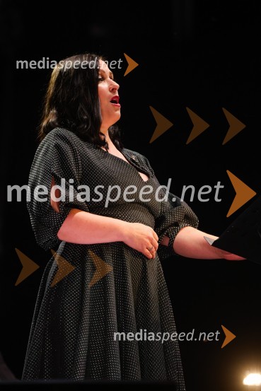  Nuška Drašček, pevkaTenorist in skladatelj José Cura z gosti, Festival Ljubljana 2021