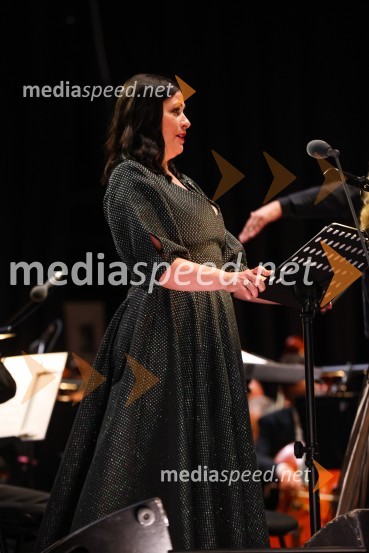  Nuška Drašček, pevkaTenorist in skladatelj José Cura z gosti, Festival Ljubljana 2021