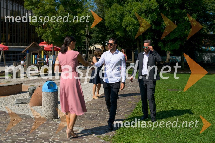  ... ;  Mirko Mayer, urednik informativnega programa Planet TV;  Igor Krmelj, voditelj oddaje Planet 18Predstavitev Exatlon tekmovalcev 2021