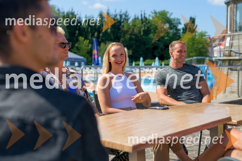  Aleksandra Podgoršek, ritmična gimnastika;  Andrei Lenart, igralecPredstavitev Exatlon tekmovalcev 2021