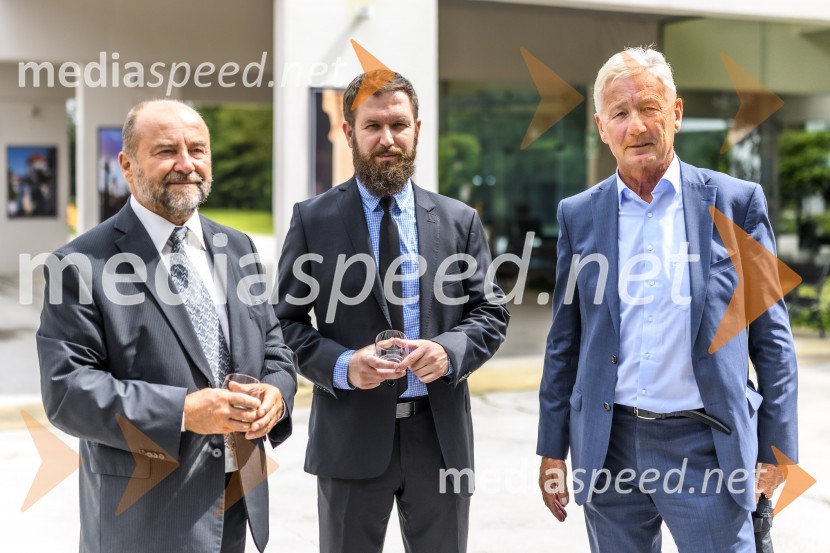 Otvoritev prizidka k upepeljevalnici na pokopališču Dobrava v Mariboru