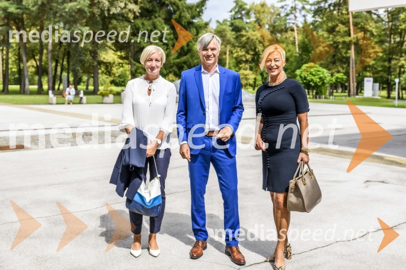 Otvoritev prizidka k upepeljevalnici na pokopališču Dobrava v Mariboru