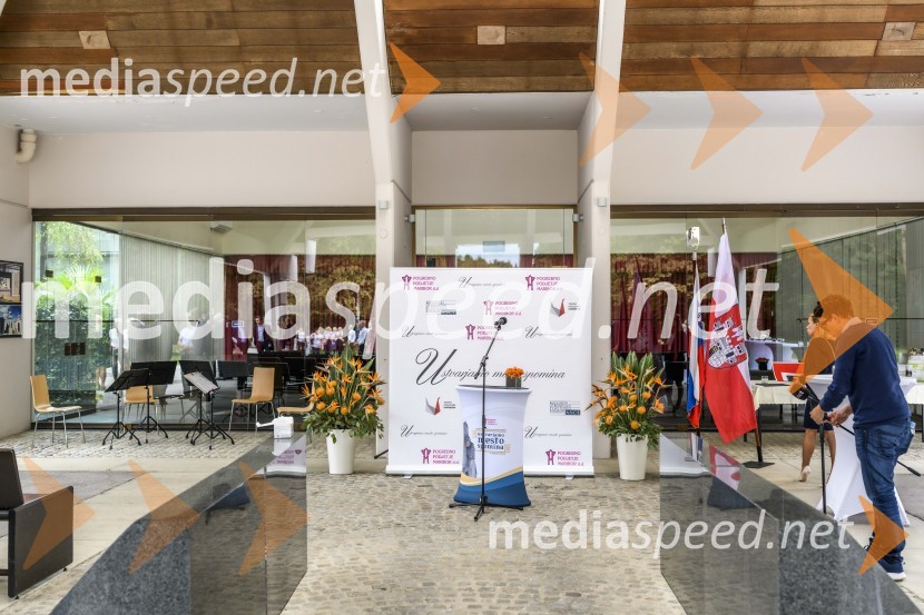 Otvoritev prizidka k upepeljevalnici na pokopališču Dobrava v Mariboru