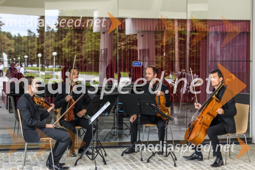 Otvoritev prizidka k upepeljevalnici na pokopališču Dobrava v Mariboru