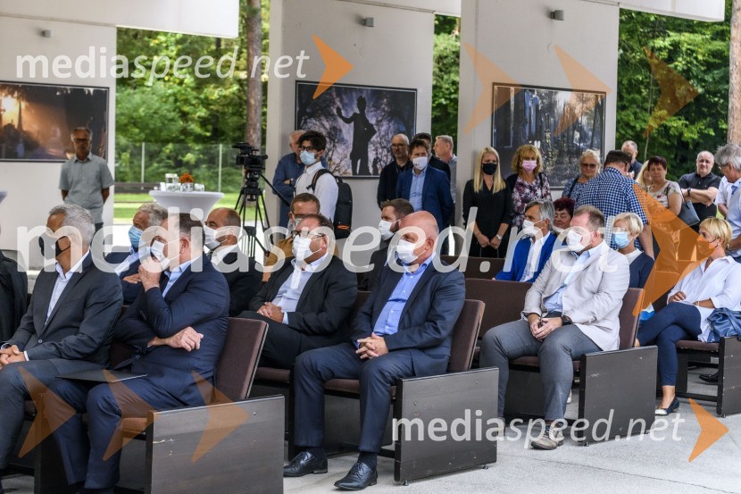 Otvoritev prizidka k upepeljevalnici na pokopališču Dobrava v Mariboru