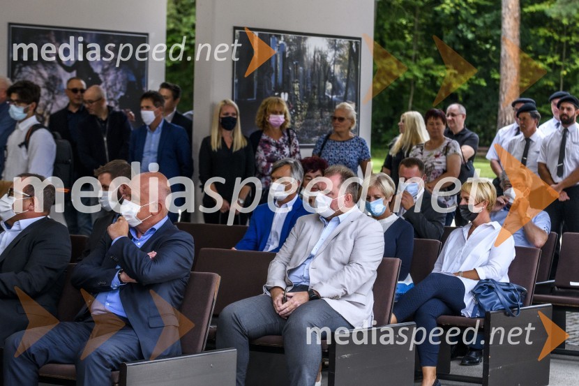 Otvoritev prizidka k upepeljevalnici na pokopališču Dobrava v Mariboru