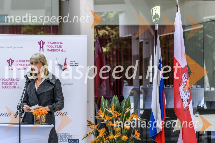 Otvoritev prizidka k upepeljevalnici na pokopališču Dobrava v Mariboru