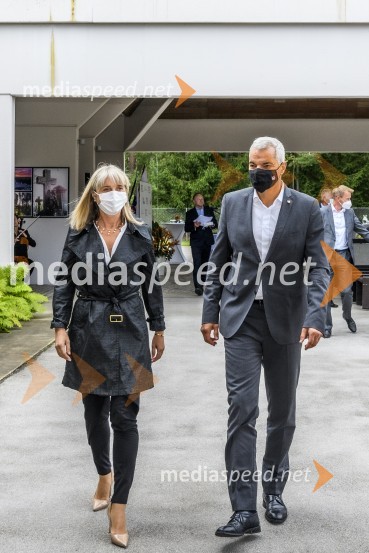 Otvoritev prizidka k upepeljevalnici na pokopališču Dobrava v Mariboru