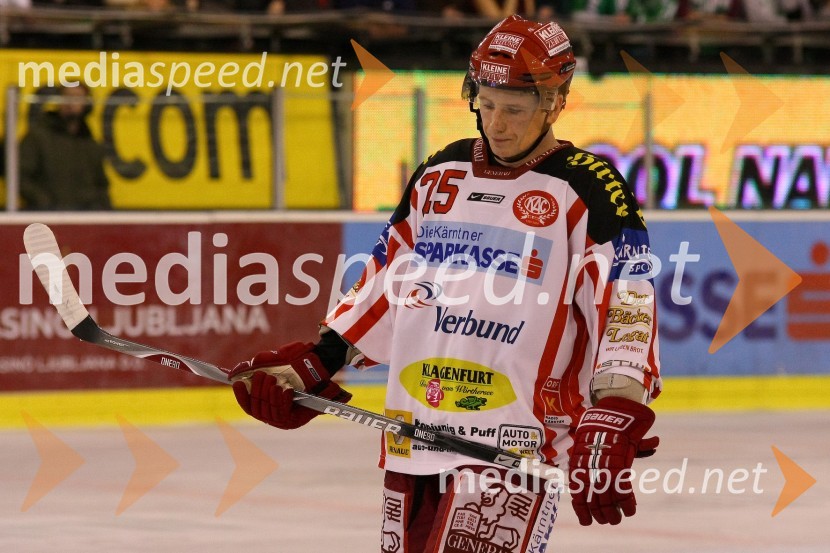 Kirk Furey, strelec drugega zadetka za EC KACHokej: Liga Ebel, 18. krog: Tilia Olimpija - EC KAC