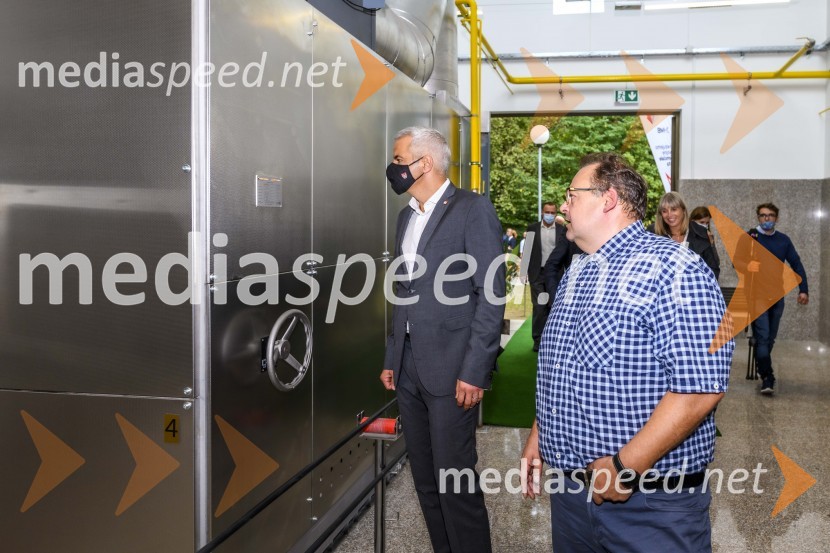 Otvoritev prizidka k upepeljevalnici na pokopališču Dobrava v Mariboru