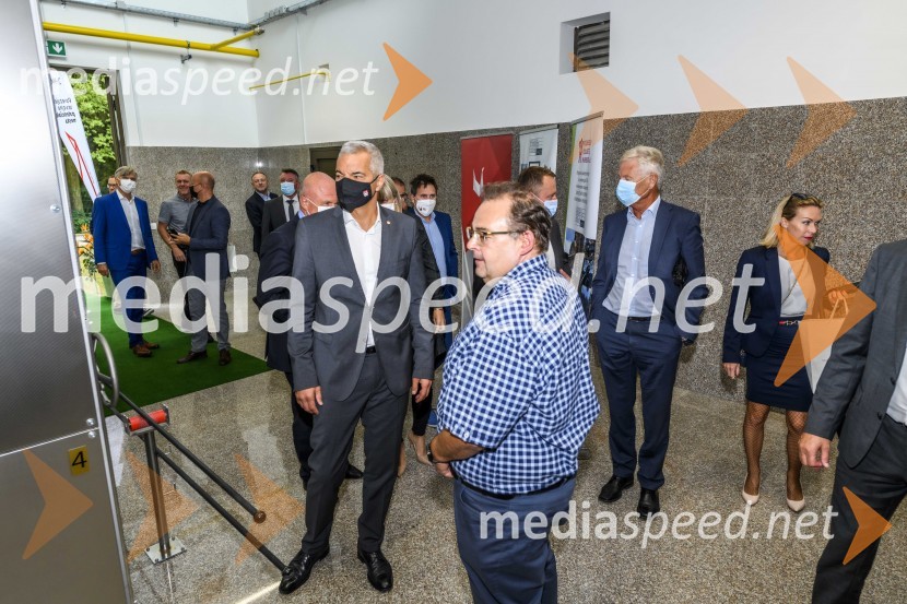 Otvoritev prizidka k upepeljevalnici na pokopališču Dobrava v Mariboru