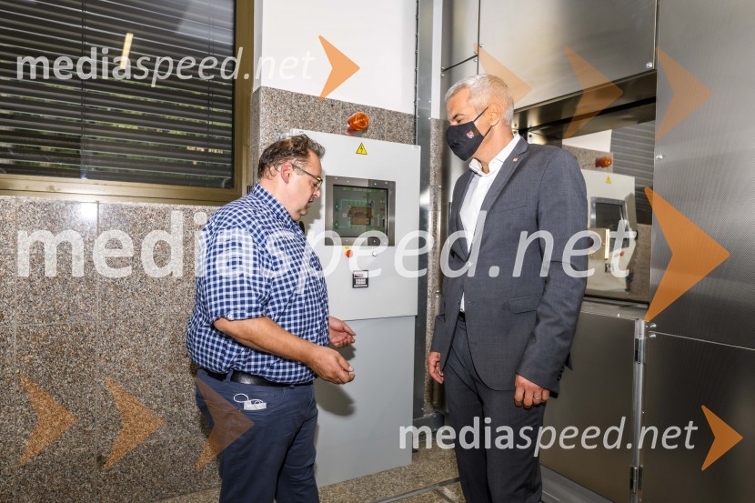 Otvoritev prizidka k upepeljevalnici na pokopališču Dobrava v Mariboru