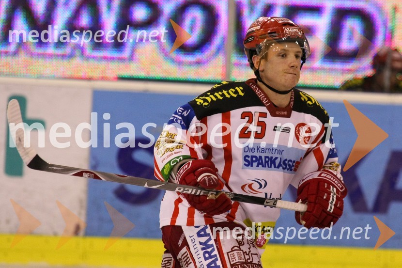 Kirk Furey, strelec drugega zadetka za EC KACHokej: Liga Ebel, 18. krog: Tilia Olimpija - EC KAC