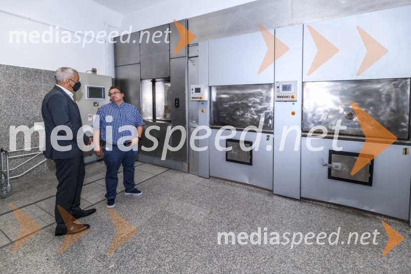 Otvoritev prizidka k upepeljevalnici na pokopališču Dobrava v Mariboru