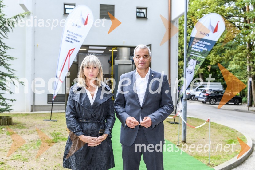 Otvoritev prizidka k upepeljevalnici na pokopališču Dobrava v Mariboru