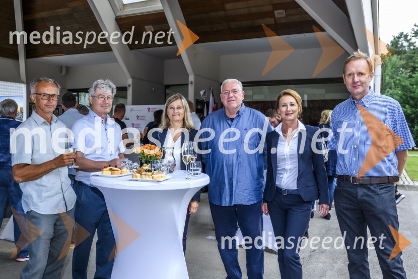 Otvoritev prizidka k upepeljevalnici na pokopališču Dobrava v Mariboru