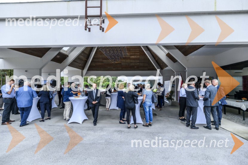 Otvoritev prizidka k upepeljevalnici na pokopališču Dobrava v Mariboru