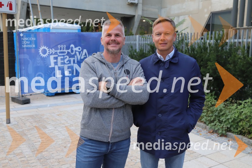  Dejan Ozimič, SoundBiro;  Gvido  Polanc, lastnik lokala Plaza Cafe, organizator koncertaKoncert Luke Šulića in Evgeny Gencheva