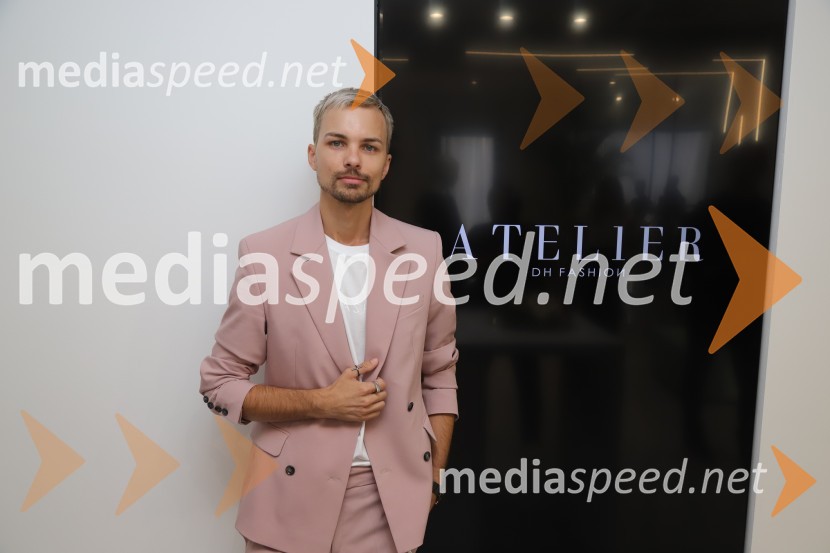  David Hojnik, modni oblikovalec DH fashionOtvoritev modnega ateljeja modnega oblikovalca Davida Hojnika