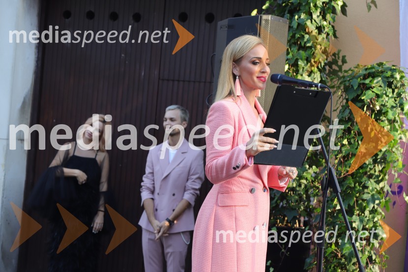  Jasmina - Mina Pal, tv voditeljica Otvoritev modnega ateljeja modnega oblikovalca Davida Hojnika