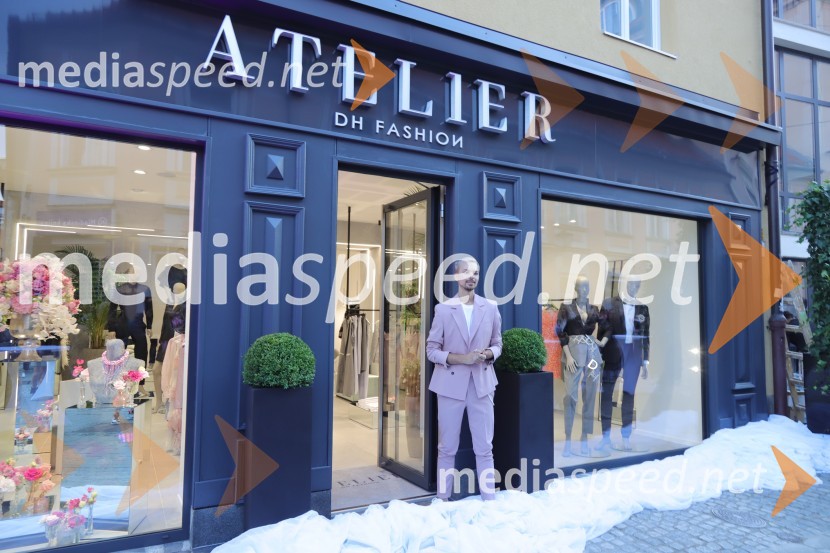  David Hojnik, modni oblikovalec DH fashionOtvoritev modnega ateljeja modnega oblikovalca Davida Hojnika
