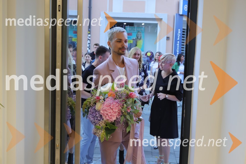  David Hojnik, modni oblikovalec DH fashionOtvoritev modnega ateljeja modnega oblikovalca Davida Hojnika