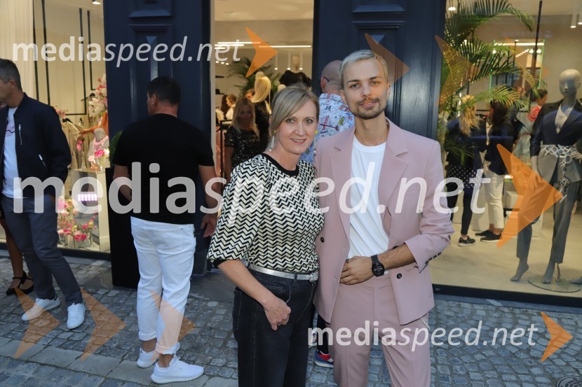  ... ;  David Hojnik, modni oblikovalec DH fashionOtvoritev modnega ateljeja modnega oblikovalca Davida Hojnika