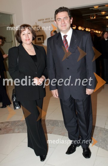 Janez Božič, minister za promet s soprogo IrmoHoffmanove pripovedke, premiera opere SNG Maribor