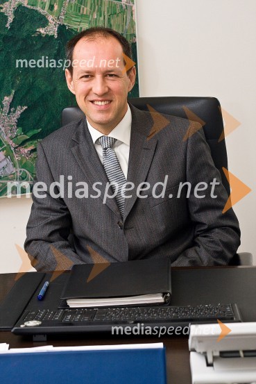 Frano Toš, direktor nepremičninske hiše InterdomFrano Toš, direktor nepremičninske hiše Interdom