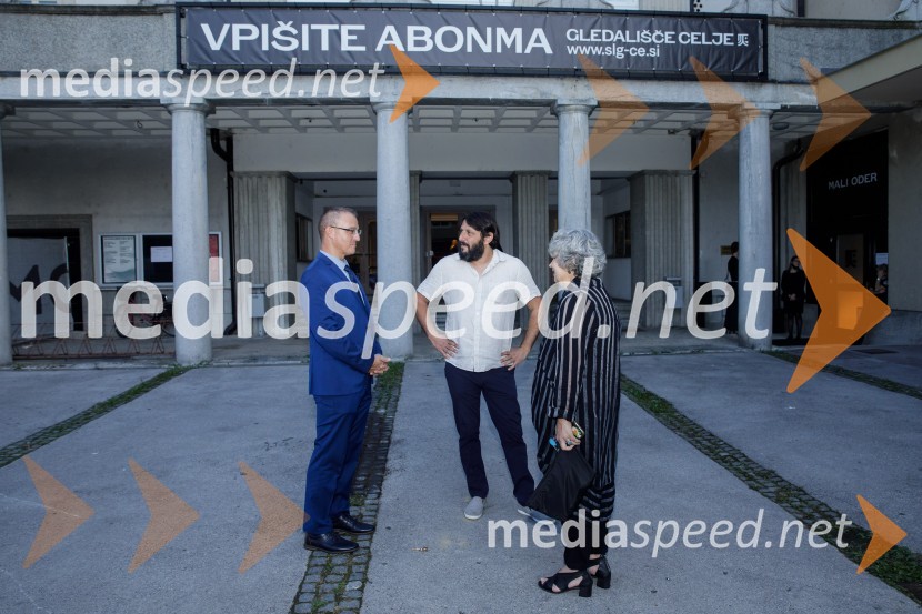  ... ;  Yonatan Esterkin, režiser;  ... In podgana se je smejala, premiera drame SLG Celje
