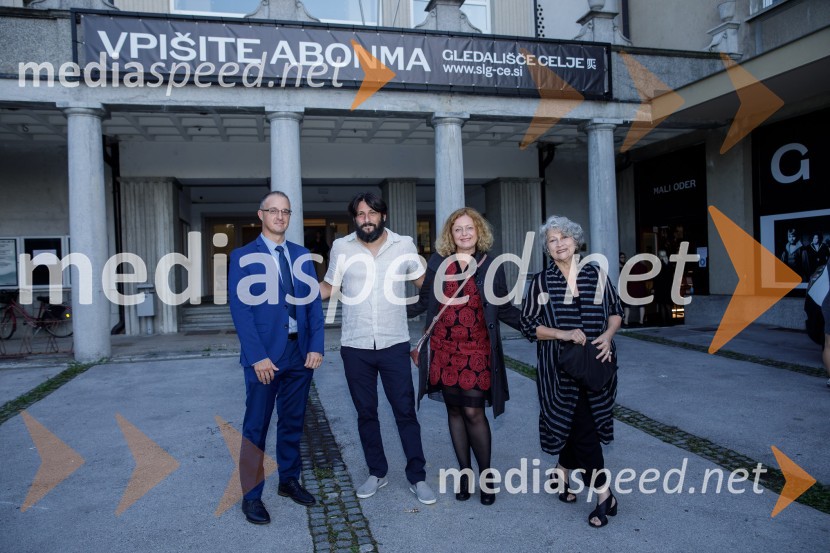  ... ;  Yonatan Esterkin, režiser; mag. Tina Kosi, upravnica SLG Celje;  ... In podgana se je smejala, premiera drame SLG Celje