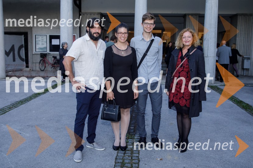  Yonatan Esterkin, režiser;  ... ;  ... ; mag. Tina Kosi, upravnica SLG CeljeIn podgana se je smejala, premiera drame SLG Celje