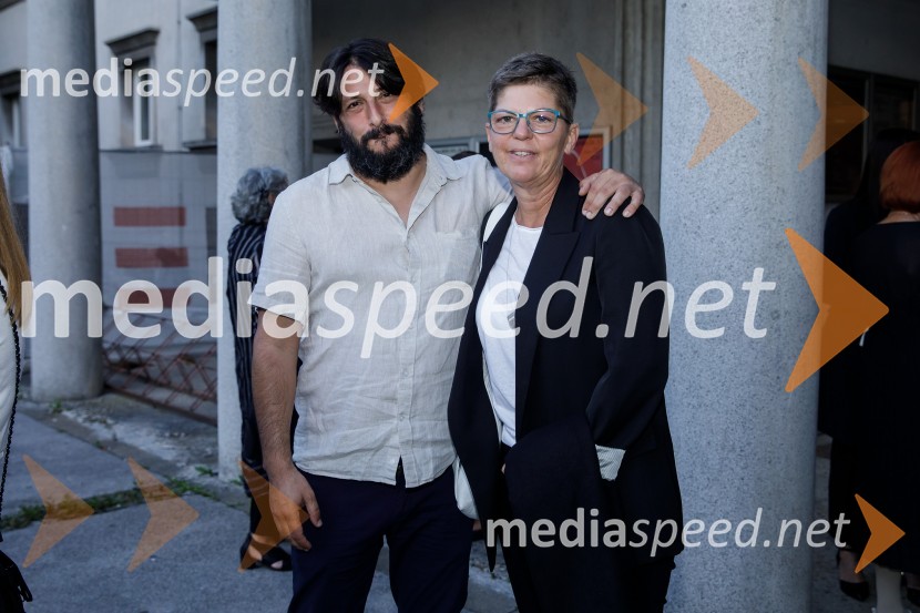  Yonatan Esterkin, režiser;  Mirjam Drnovšček, direktorica Prešernovega gledališča KranjIn podgana se je smejala, premiera drame SLG Celje