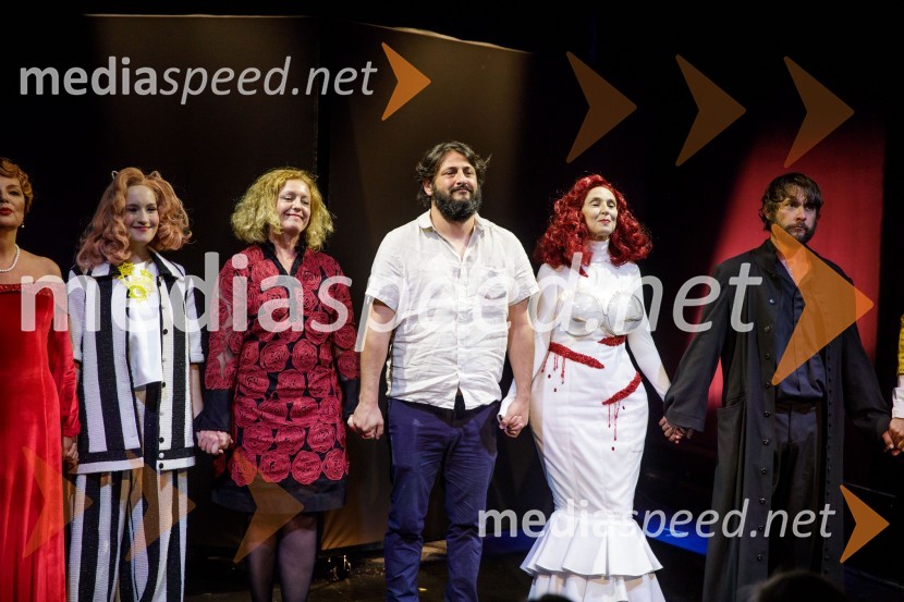  Lučka Počkaj, igralka; mag. Tina Kosi, upravnica SLG Celje;  Yonatan Esterkin, režiser;  Eva Stražar, igralka;  Andrej Murenc, igralecIn podgana se je smejala, premiera drame SLG Celje