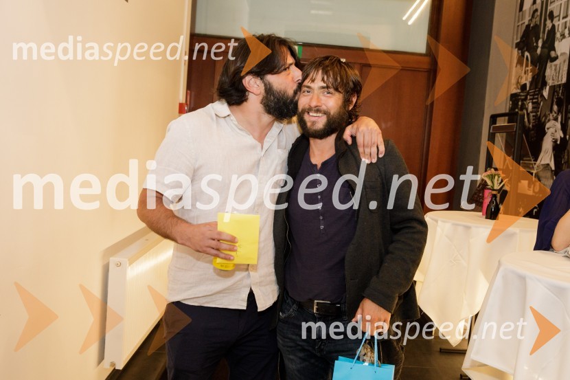  Yonatan Esterkin, režiser;  Andrej Murenc, igralecIn podgana se je smejala, premiera drame SLG Celje