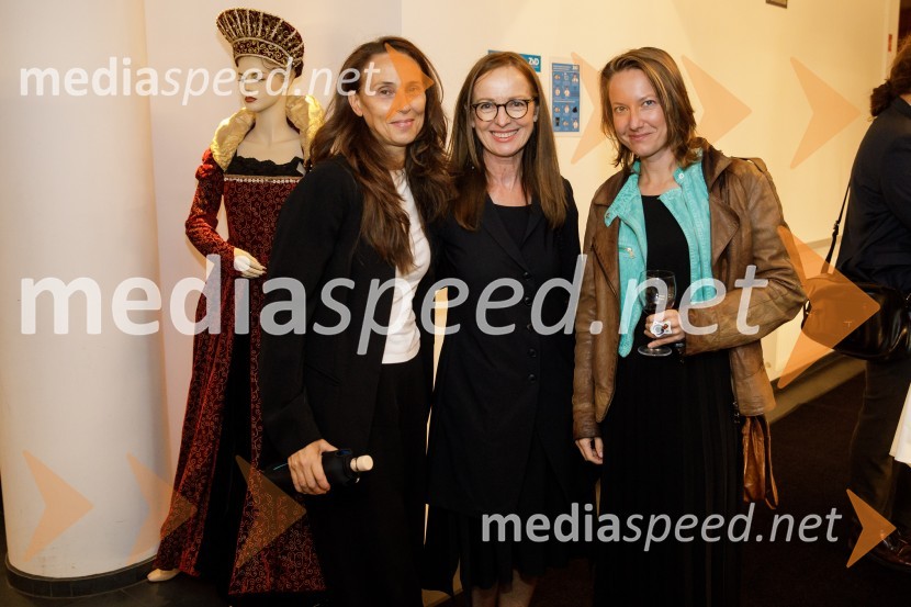  Lučka Počkaj, igralka;  ... ;  ... In podgana se je smejala, premiera drame SLG Celje