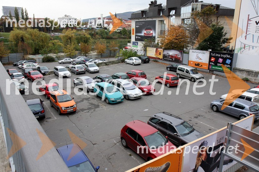 Lokacija objekta City IIIGradbišča nepremičnin