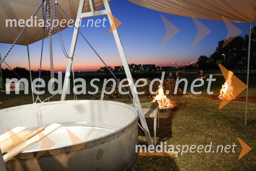 V Lendavi rekorden bograč za Guinnessov rekord