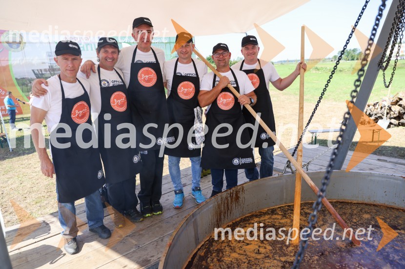 V Lendavi rekorden bograč za Guinnessov rekord