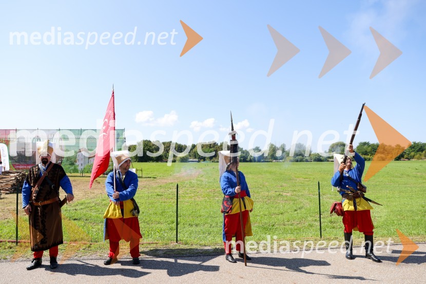 V Lendavi rekorden bograč za Guinnessov rekord