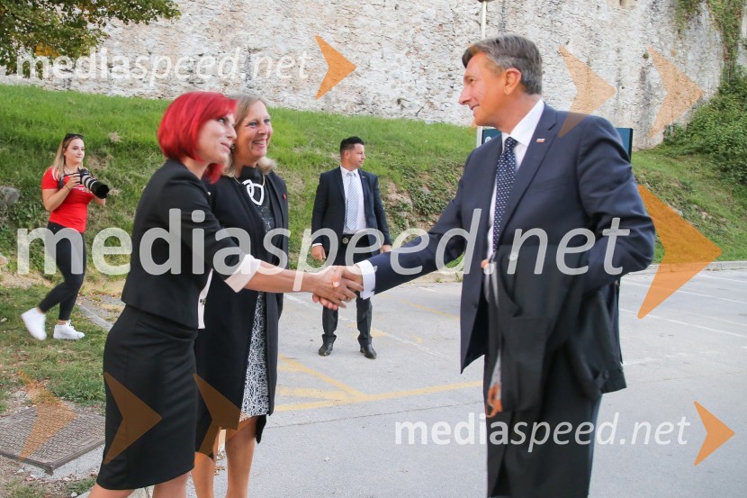  Breda Arnšek, podžupanja Mestne občine Celje;  Andreja Černič Anžur , izvršna direktorica Zavoda MEPI ;  Borut Pahor, predsednik Republike SlovenijeMednarodno priznanje za mlade, podelitev priznanj 7. generaciji