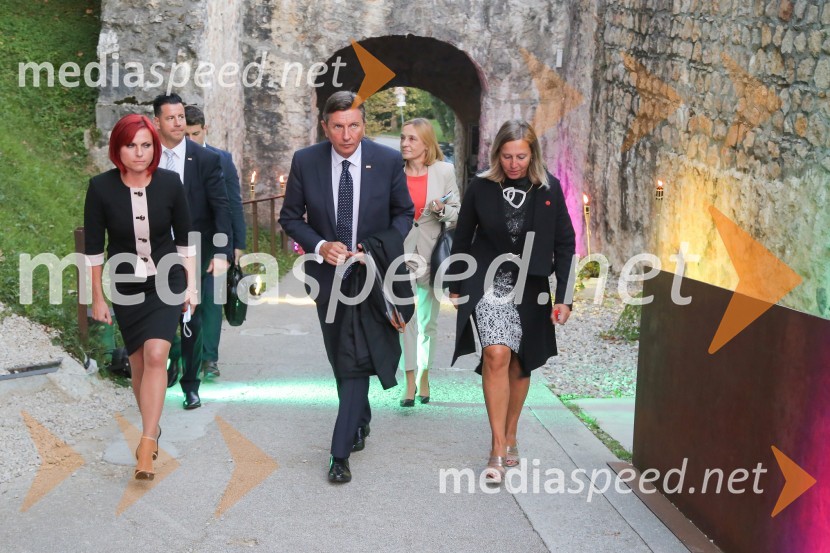  Breda Arnšek, podžupanja Mestne občine Celje;  Borut Pahor, predsednik Republike Slovenije;  Andreja Černič Anžur , izvršna direktorica Zavoda MEPI Mednarodno priznanje za mlade, podelitev priznanj 7. generaciji