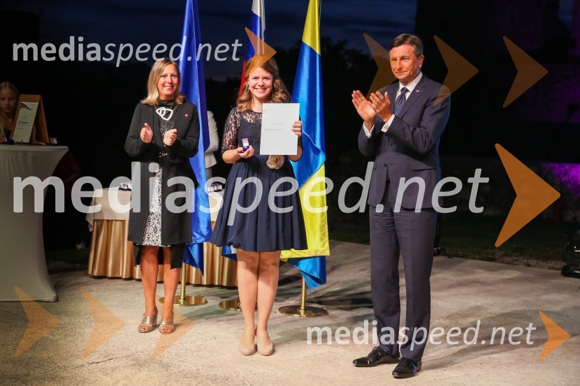  Andreja Černič Anžur , izvršna direktorica Zavoda MEPI ;  ... ;  Borut Pahor, predsednik Republike SlovenijeMednarodno priznanje za mlade, podelitev priznanj 7. generaciji