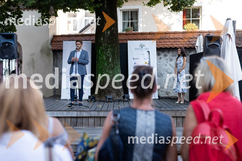  Matjaž Rakovec, župan Mestne občine KranjKranjska dolga miza